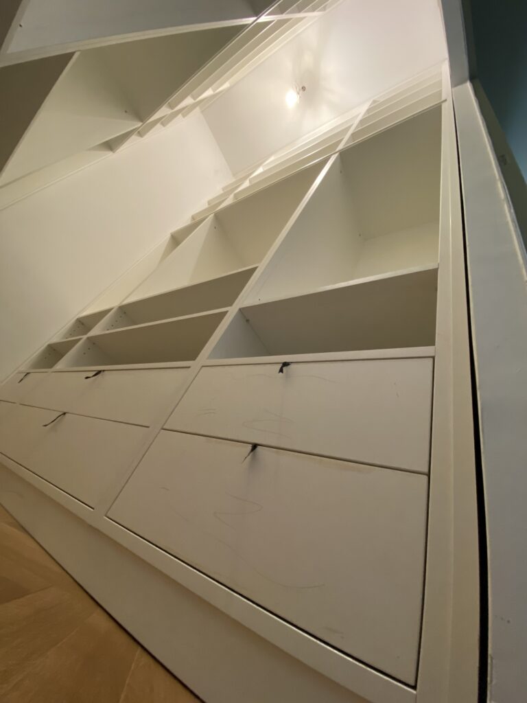Librerie Artigianali: Il Valore di un Mobile Fatto a Mano 16 Cabina armadio Alessandra